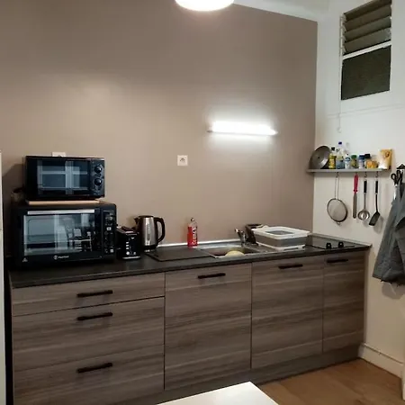Lumineux A Deux Pas Des Thermes Apartment