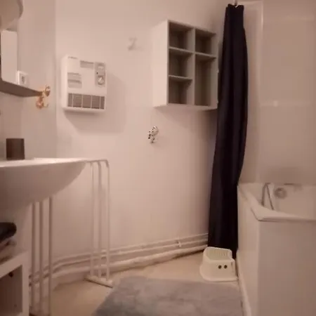 Lumineux A Deux Pas Des Thermes Apartment *